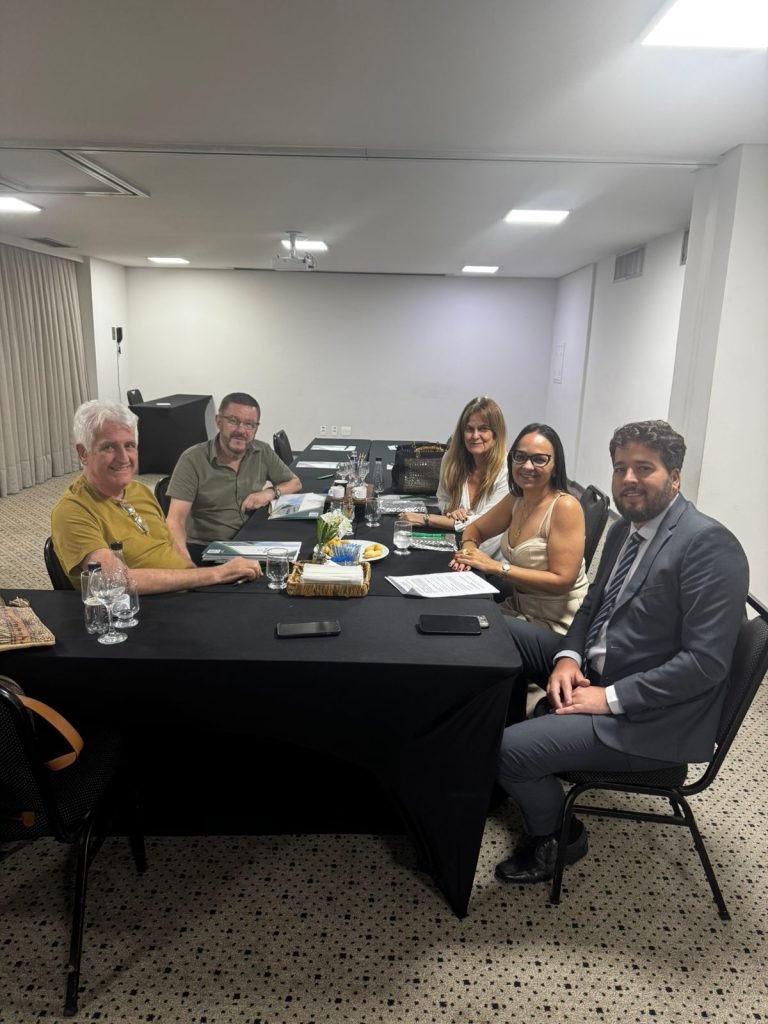 Reunião em 23/12 com sindicato patronal, Abrasel/MG e jurídico para discutir a CCT 2026 de bares e restaurantes